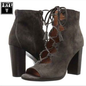 FRYE 9.5 Women's Gabby Ghillie Dress Sandal - CHARCOAL